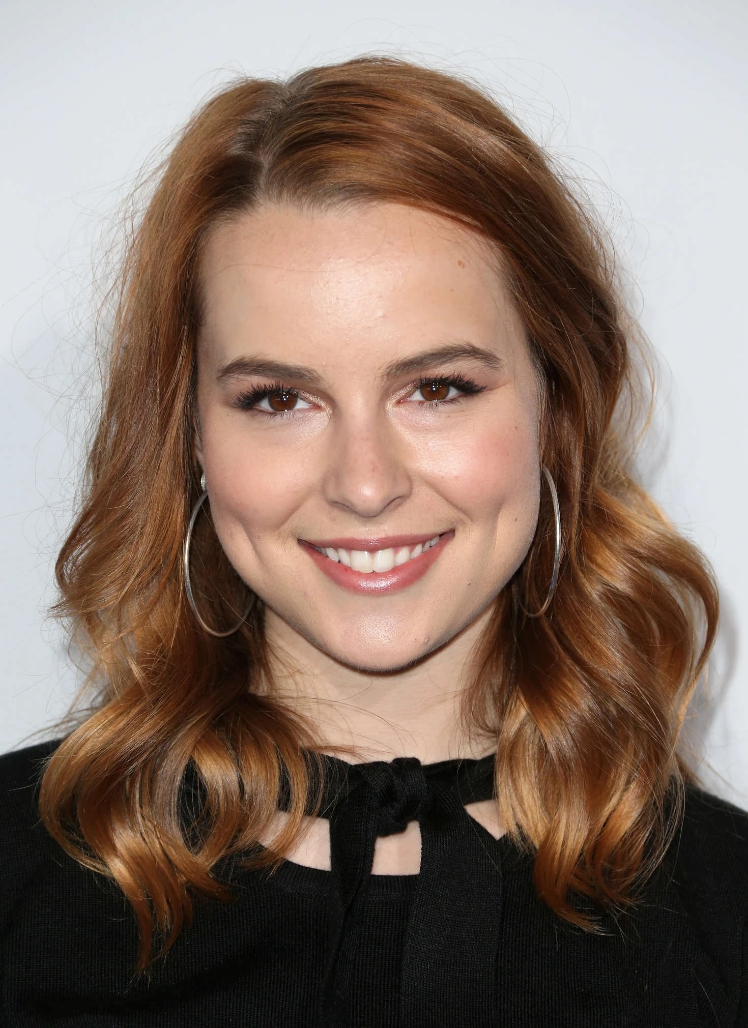 ¿Qué le pasó a la carrera de Bridgit Mendler? La protagonista de ¡Buena suerte, Charlie! ahora es CEO de una empresa espacial