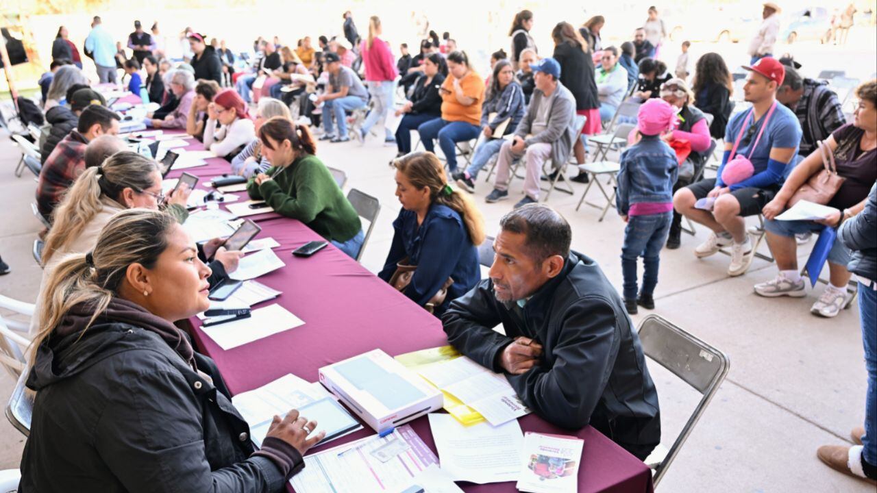 Programa Vivienda para el Bienestar en Hermosillo avanza con éxito, Alfonso Durazo llama a familias a registrarse