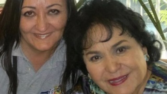CARMEN SALINAS junto a su hija María Eugenia Plascencia Salinas