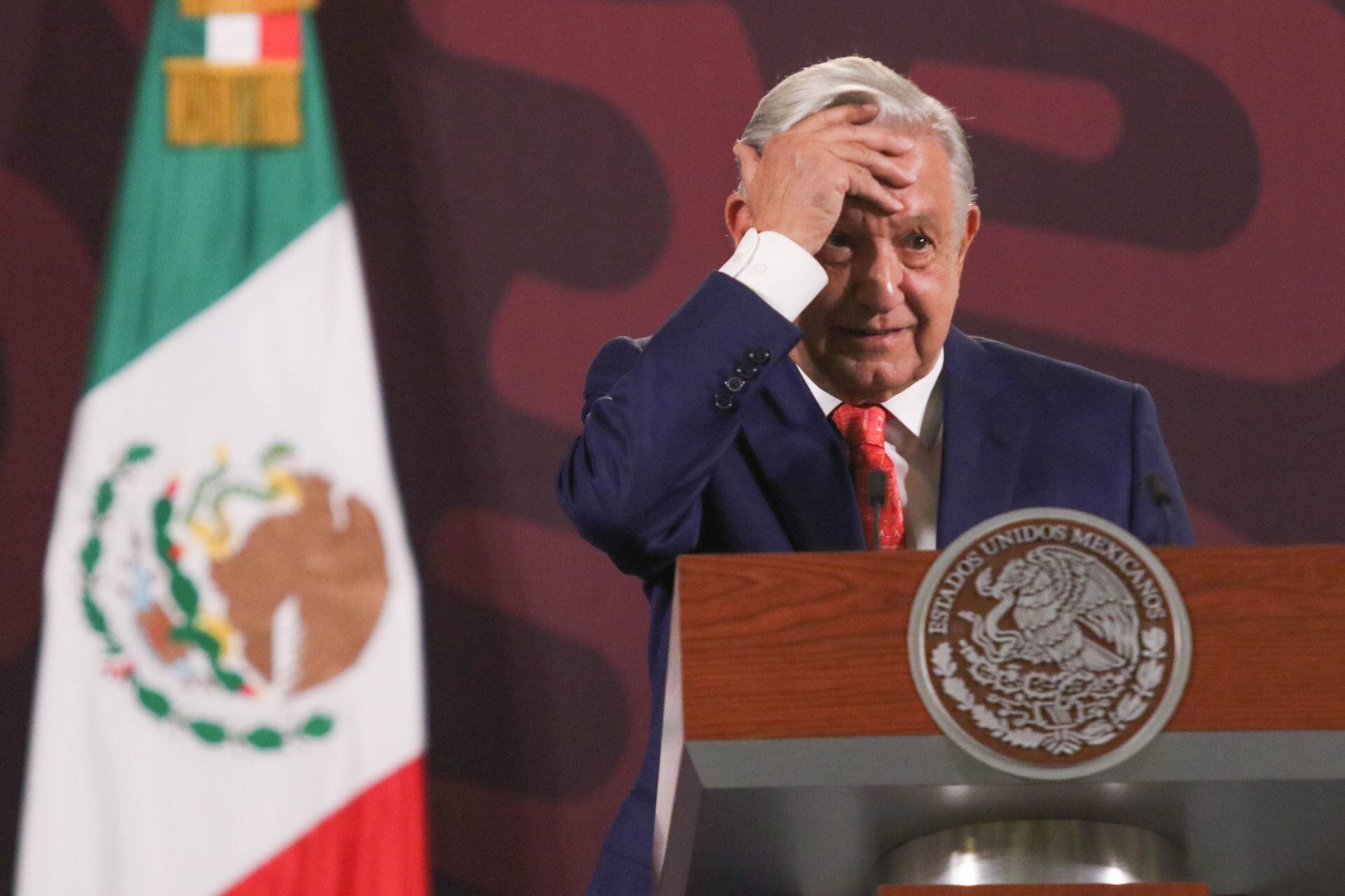 AMLO baja entrevista con Inna Afinogenova en Youtube