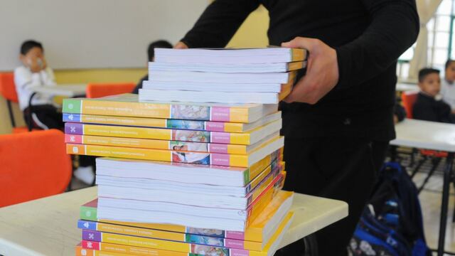 Se realizó la entrega de los nuevos libros de texto en las distintas escuelas de nivel básico de la Ciudad de México