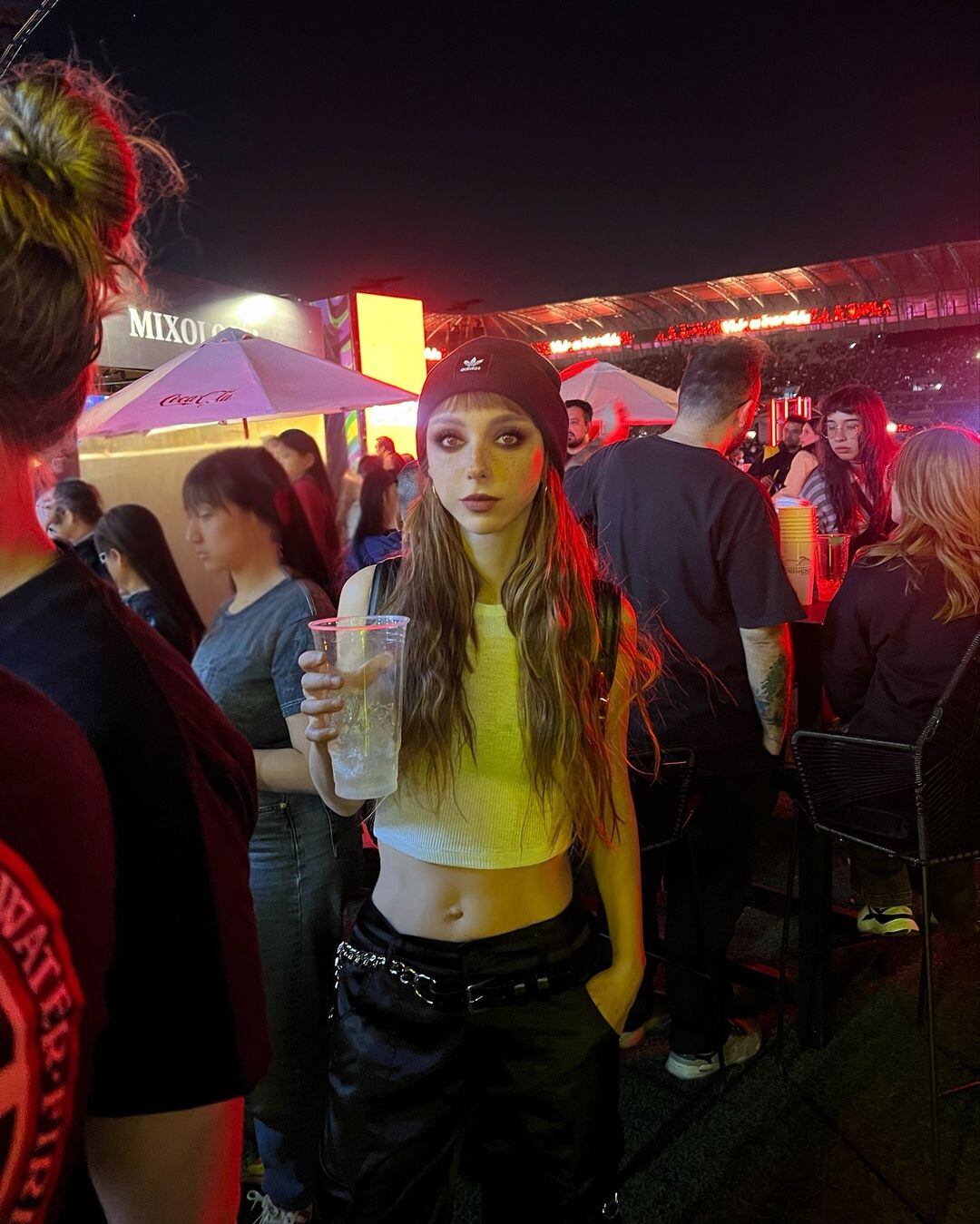 Natalia Téllez asiste al concierto de Blink-182.