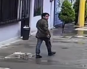 Alerta en Iztacalco por sujeto que agrede a peatones con un tubo