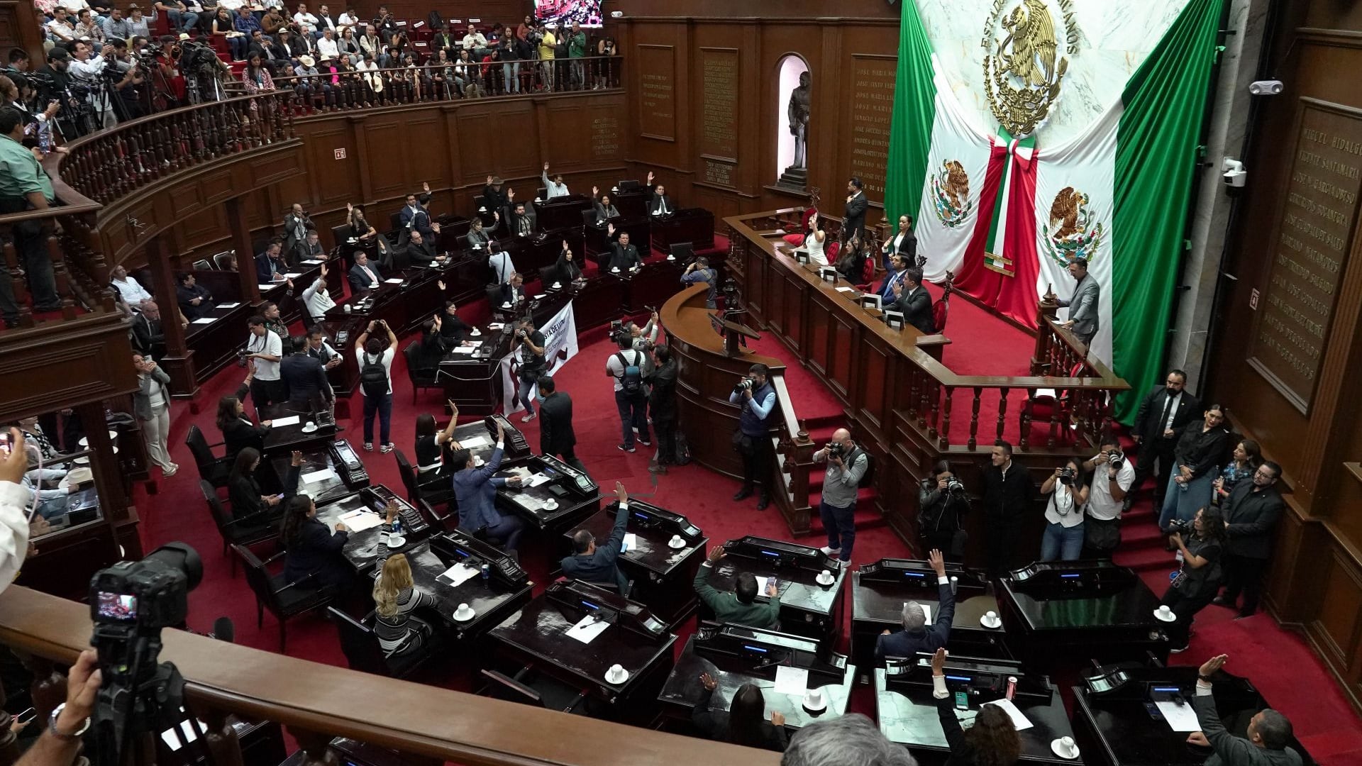 Michoacán: Antes de las urnas, la Constitución