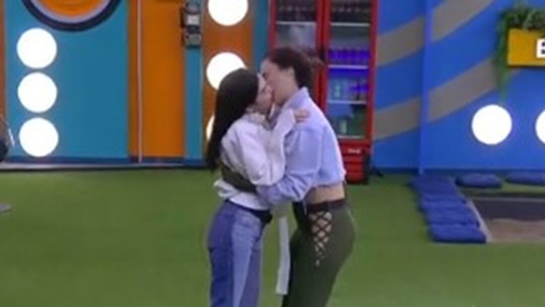 Karime Pindter y Gala Montes