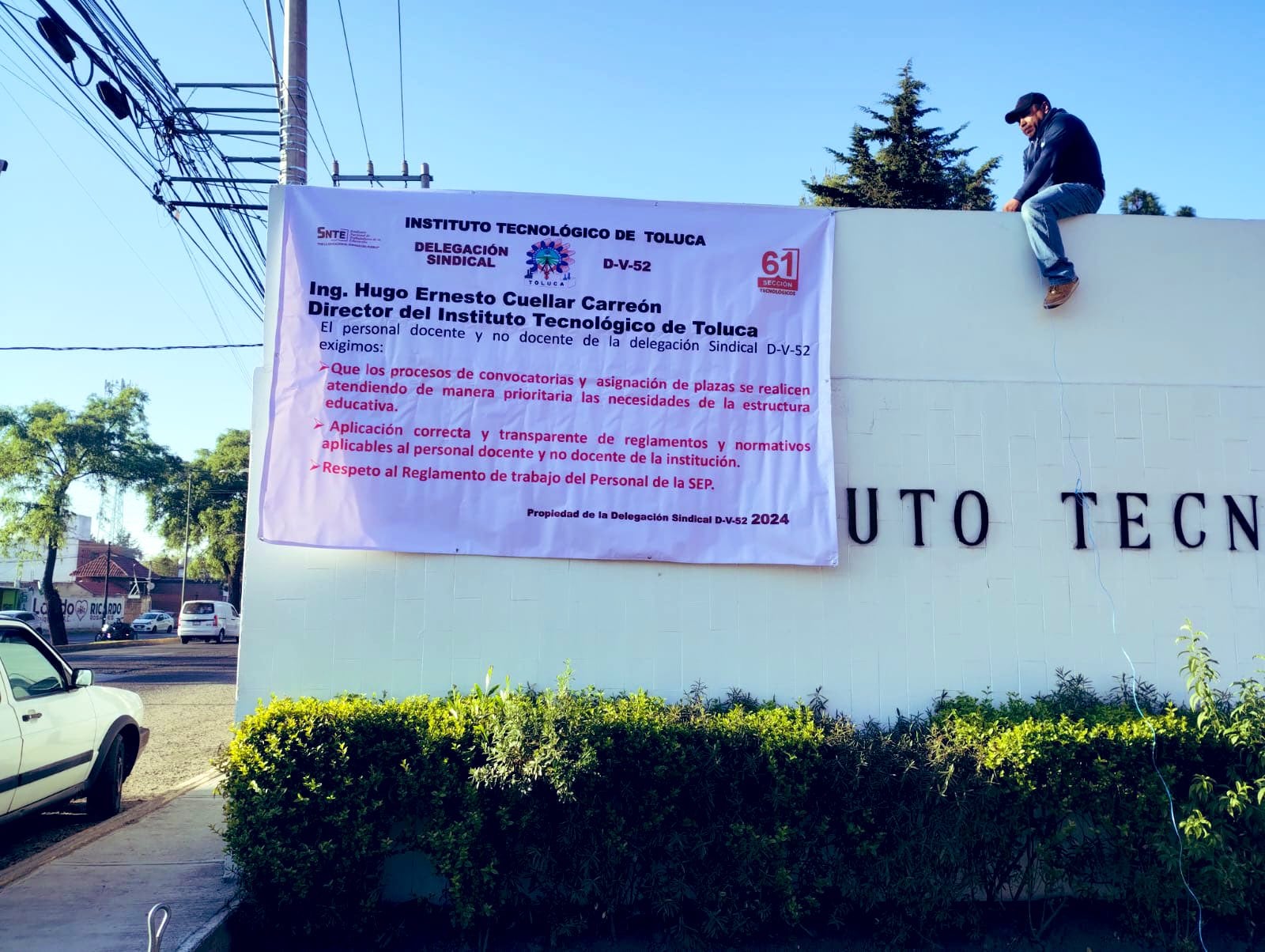 Alumnos cierran Instituto Tecnológico de Toluca