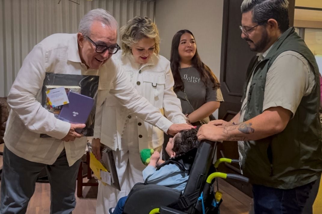 Rubén Rocha y DIF Sinaloa reafirman compromiso con familias