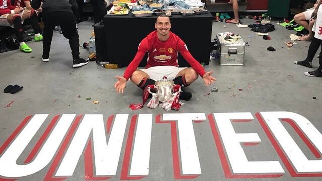 Zlatan Ibrahimovic en el vestuario del United.