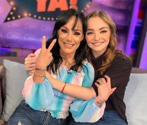 Lolita Cortés y su hija Dariana Romo