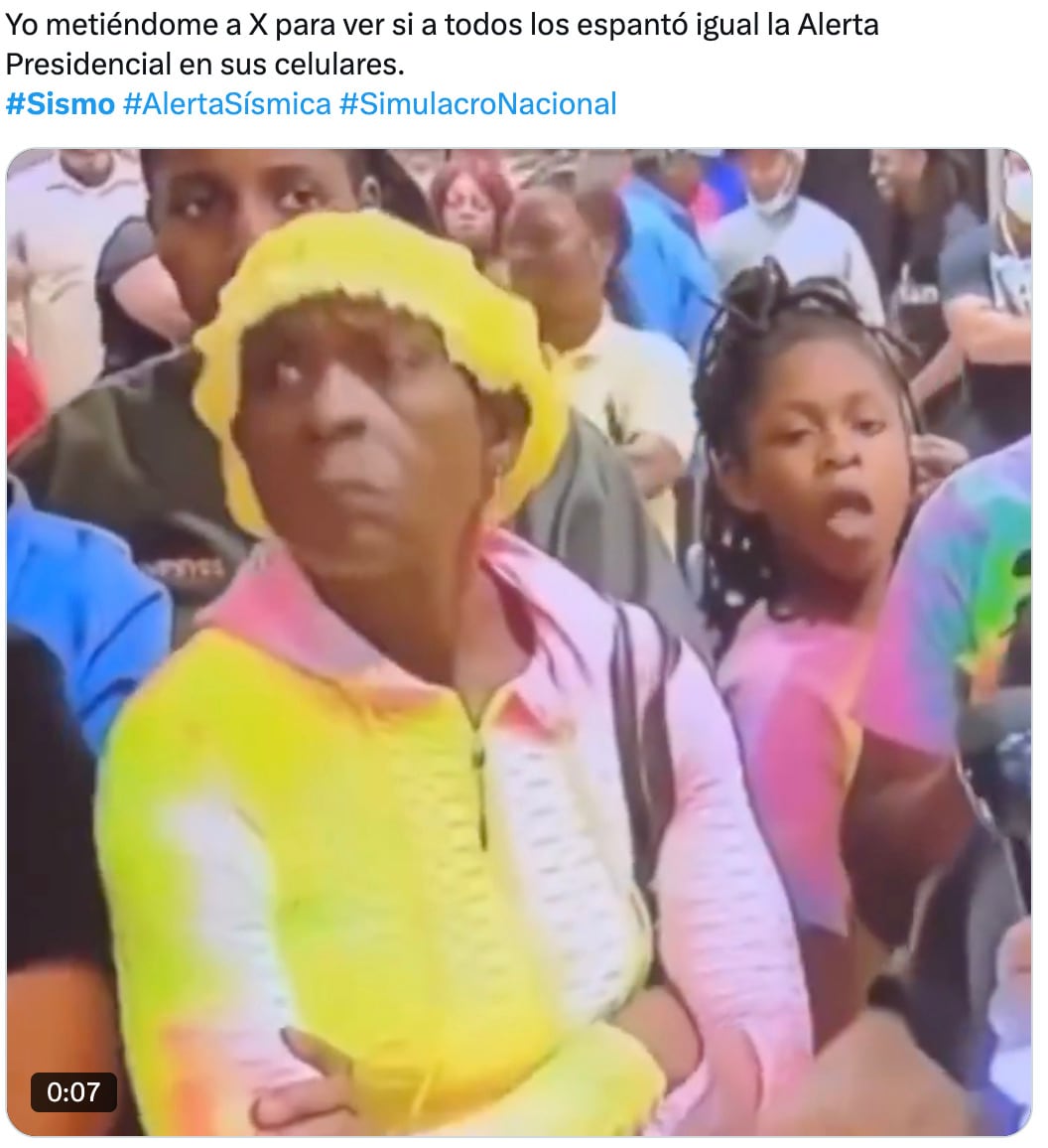 Memes del simulacro nacional 2025