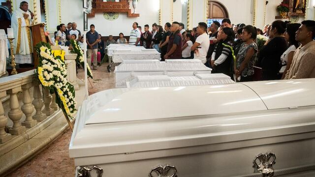 Funeral de menores fallecidos en incendio en Iztapalapa