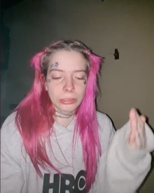 Influencer llora en TikTok porque no quiere trabajar