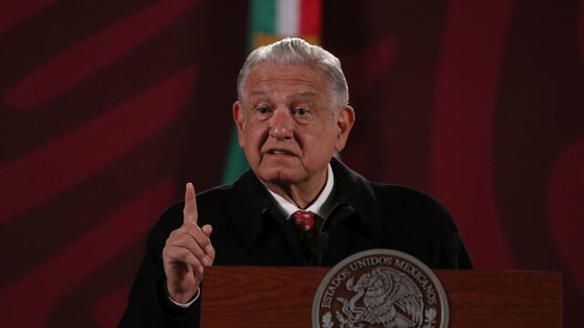 AMLO plantea pausar relaciones México-España