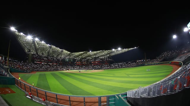 ¿Qué pasó en el estadio Alfredo Harp Helú? Fan menor de edad está en terapia intensiva tras recibir pelotazo