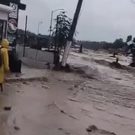 Tormenta tropical Marie se fortalece y deja inundaciones en Baja California Sur