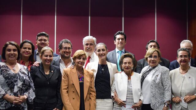 Claudia Sheinbaum comparte con senadores la transformación de la CDMX
