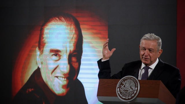 AMLO recordó a Óscar Chávez