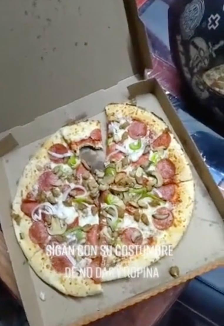 Pizza en video del repartidor