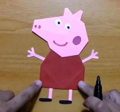 Peppa Pig de origami fácil: Paso a paso para hacer a la cerdita en el Día Mundial del Origami