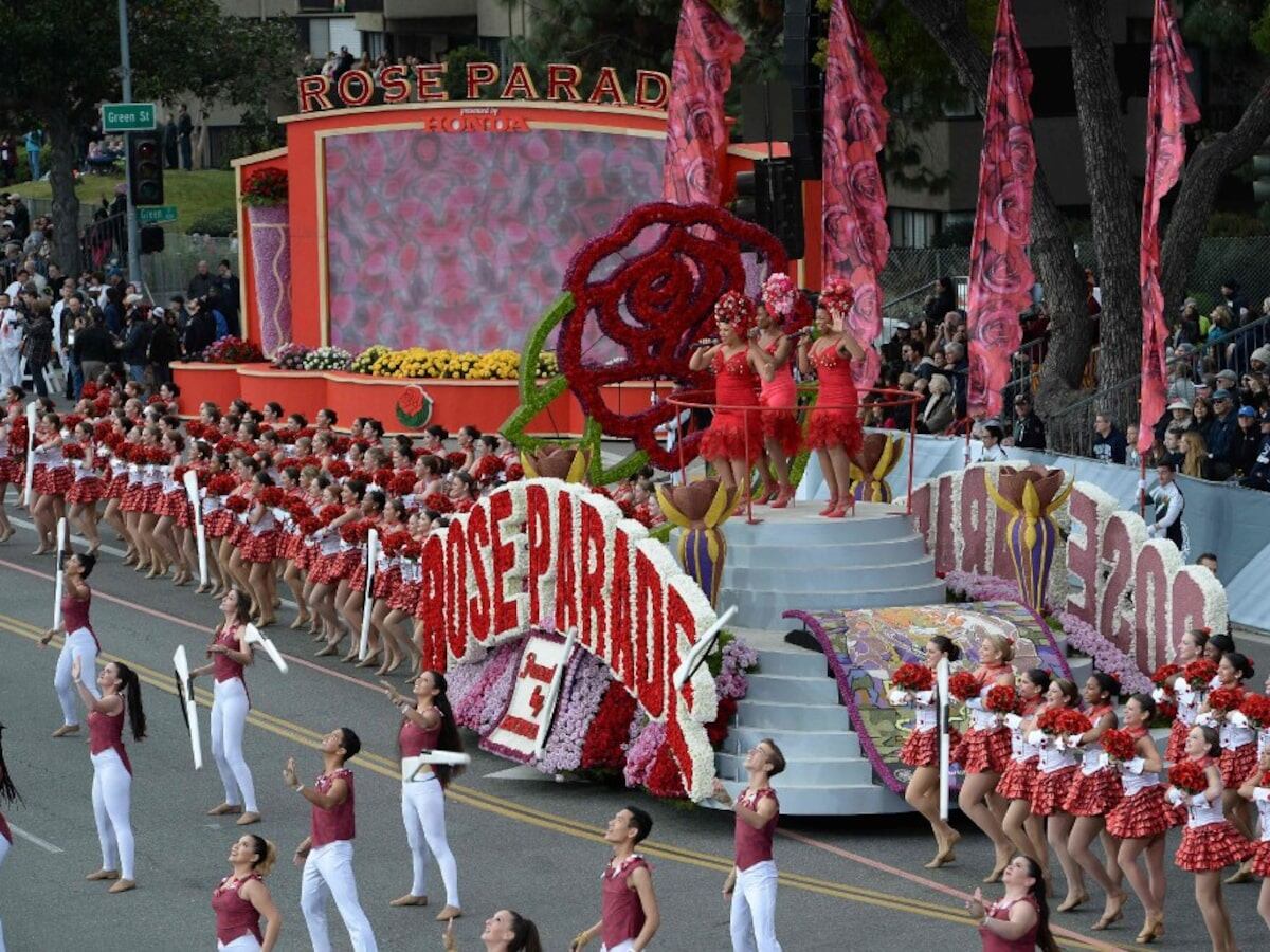 ¿Dónde ver desde México el Desfile de las Rosas 2025?