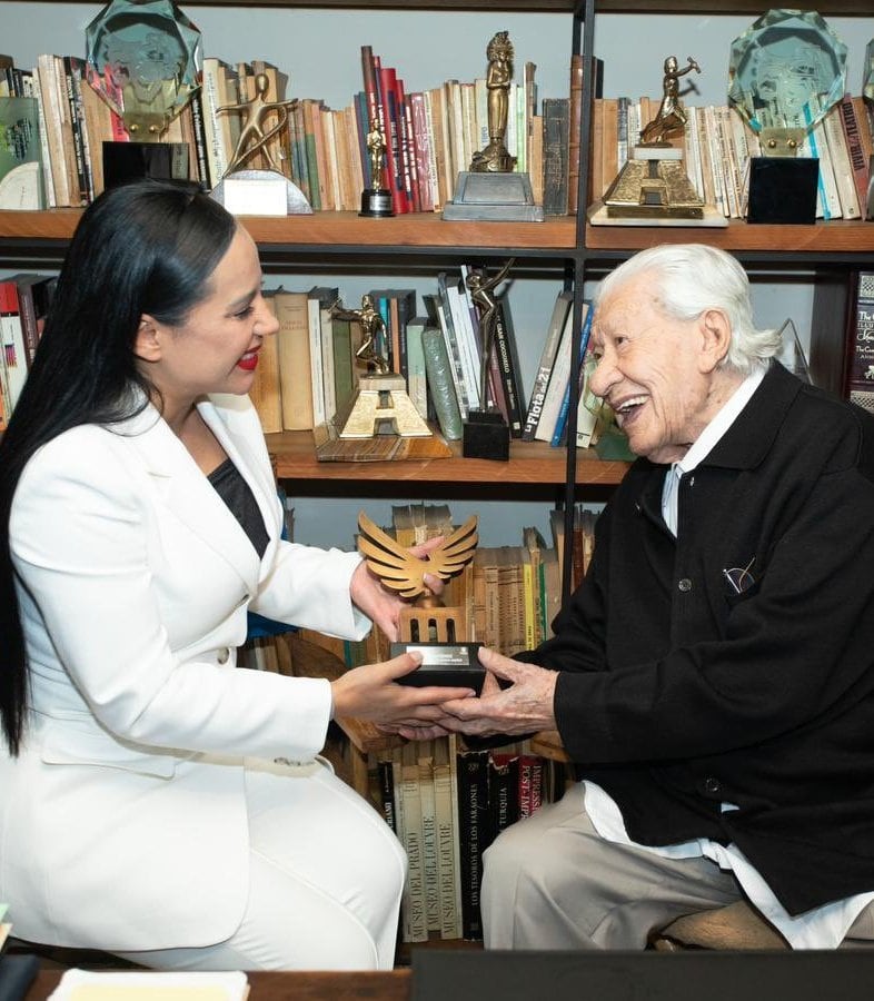 Sandra Cuevas con Ignacio López Tarso