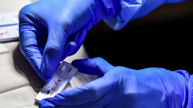 Guantes de uso médico