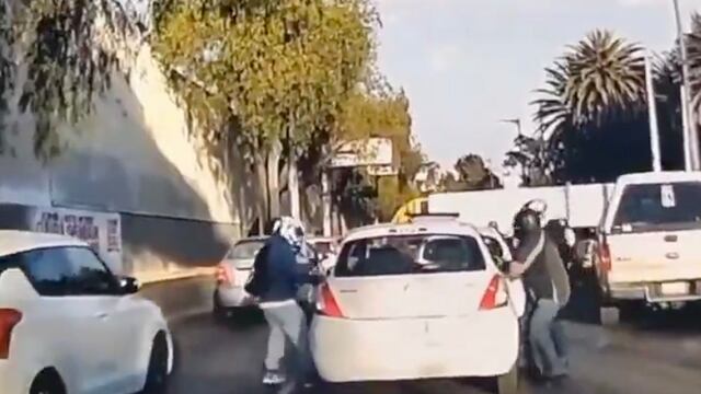 Video del asalto en bolita a conductor cerca de Metro Pantitlán en CDMX