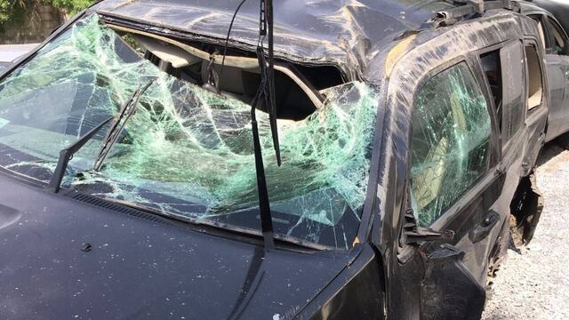 Vehículo de Reyes Flores Hurtado que volcó