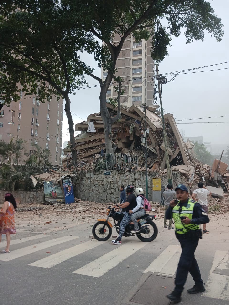 imágenes tras el terremoto de 7.1 en Venezuela