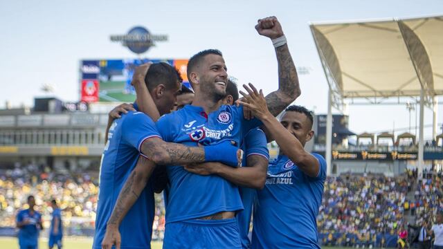 Edgar Méndez tras clavar el tercero de la tarde.