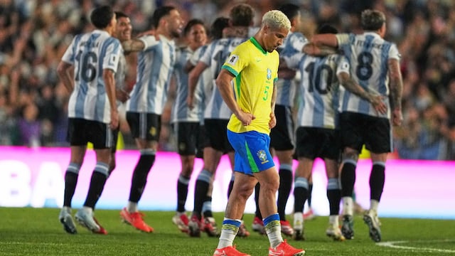 Argentina baila a Brasil en las eliminatorias de la Conmebol