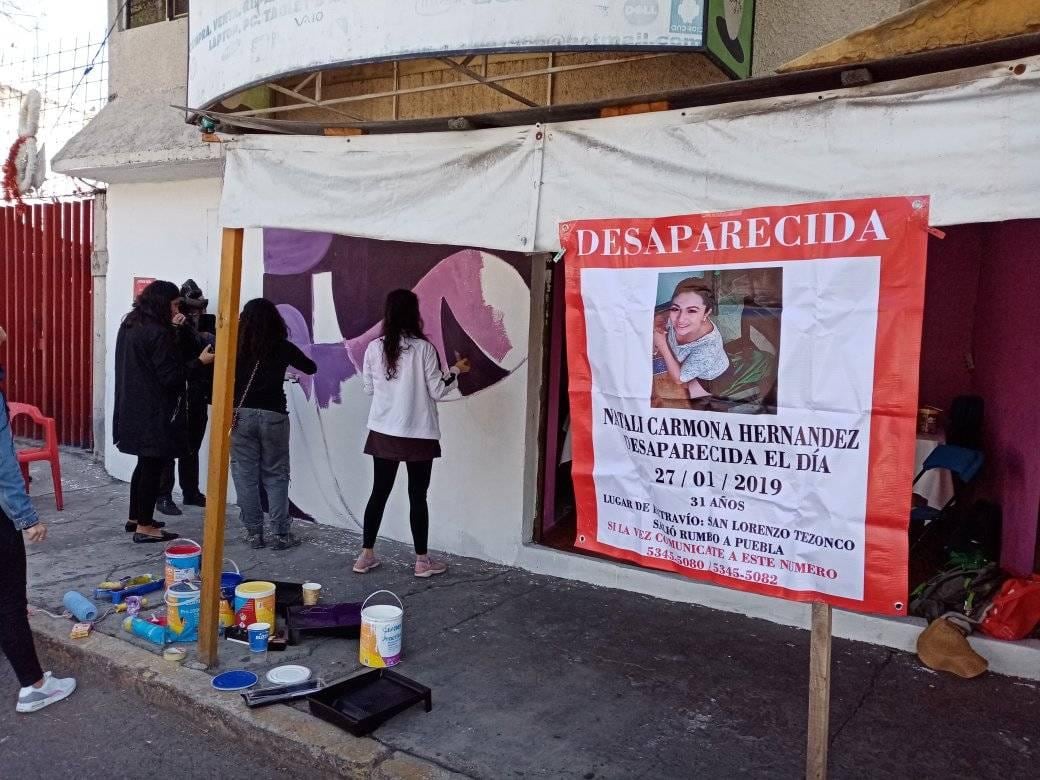 Realización del mural de Natali en San Lorenzo Tezonco.