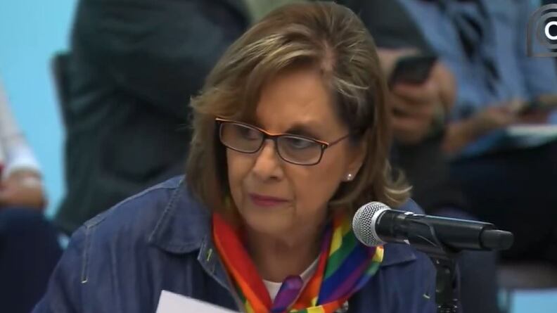Malu Mícher, senadora de Morena, pone de ejemplo a Facebook para negar que Ley de Telecomunicaciones se use para espiar