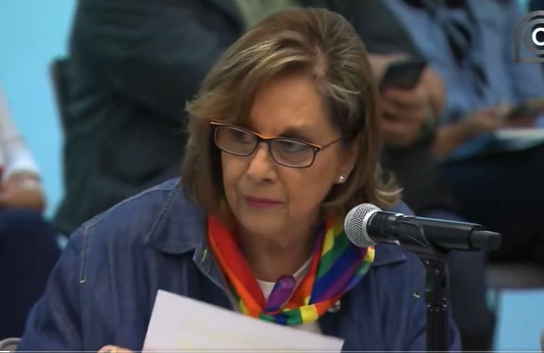 Malu Mícher, senadora de Morena, defiende Ley de Telecomunicaciones.