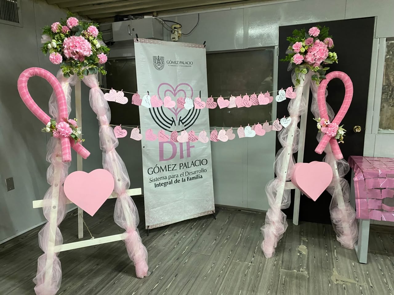 DIF Gómez Palacio lleva jornada de prevención del cáncer de mama a GEBESA.