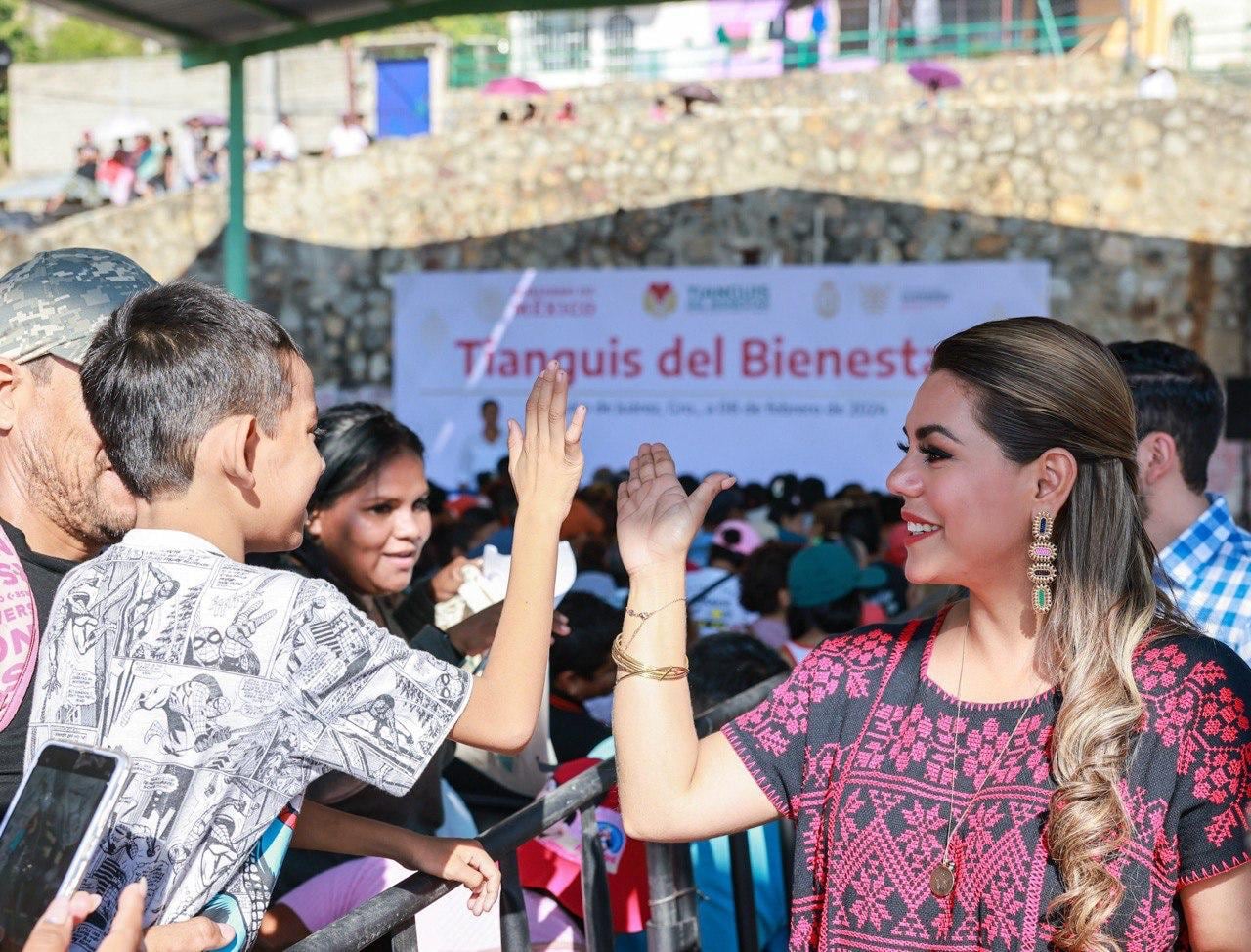 Evelyn Salgado encabeza Tianguis del Bienestar