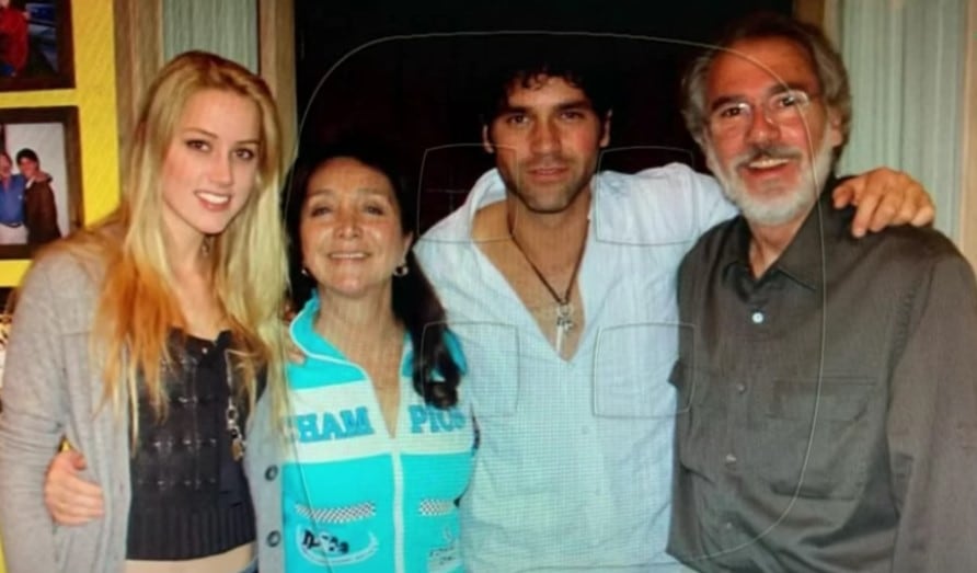 Amber Heard con Valentino Lanús, Otto Sirgo y su esposa