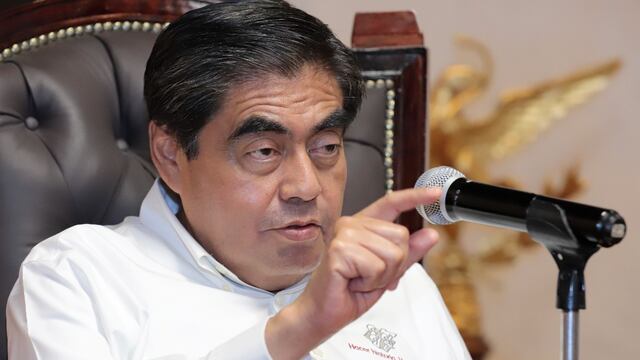 Miguel Barbosa dice que será el pueblo y Morena quienes definan la candidatura al gobierno de Puebla en 2024