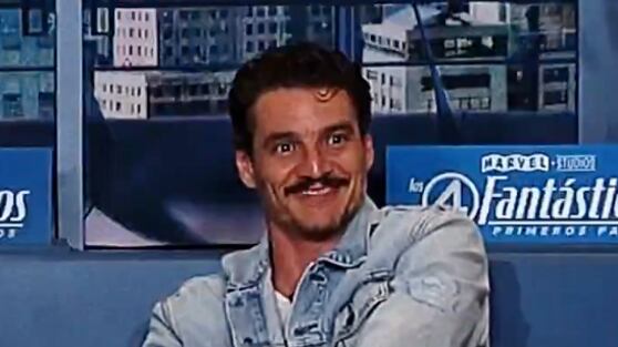 Pedro Pascal le responde en español a un periodista mexicano que le preguntó en inglés, estando en México