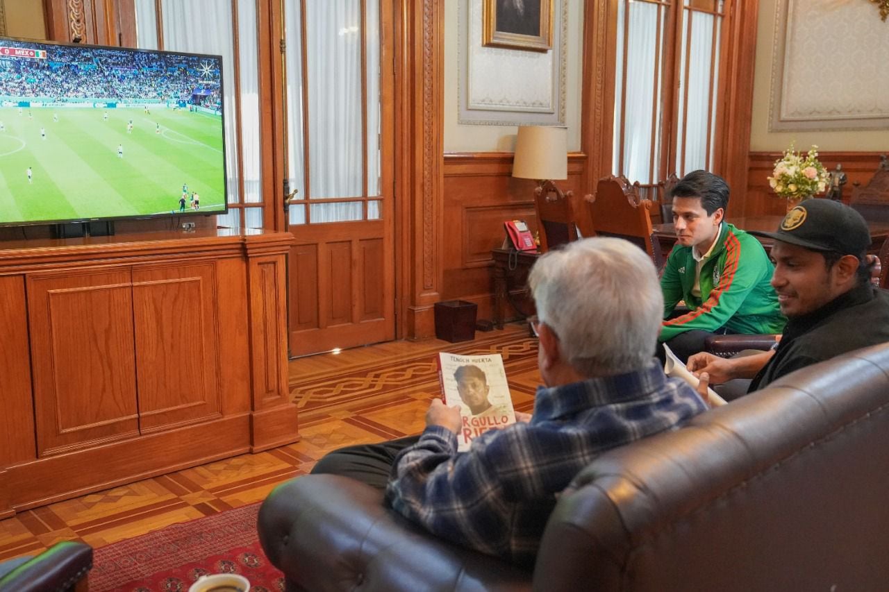 Federico Arreola, director de SDPnoticias, también fue invitado por el presidente AMLO a ver el partido de México vs Argentina