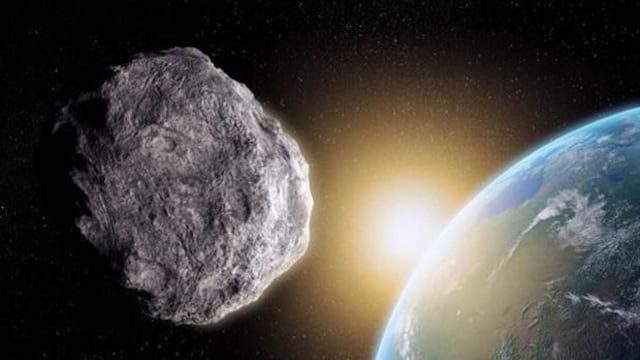 Asteroide pasando cerca de la Tierra