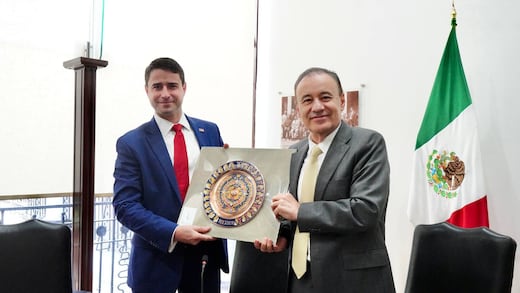 Alfonso Durazo convierte al Puerto de Guaymas en eje energético con alianza con EE.UU.