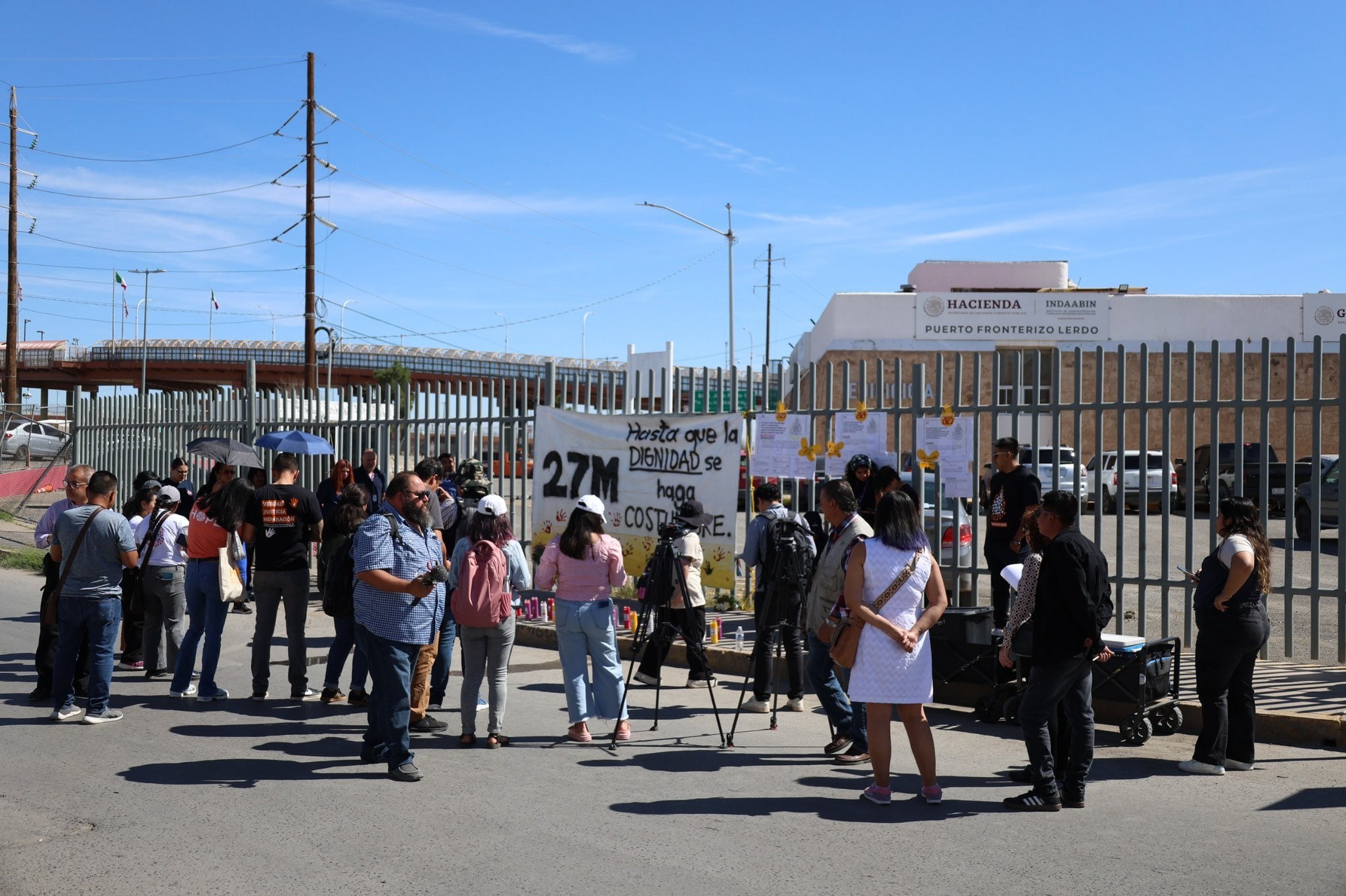 Familias exigen justicia por el incendio en Ciudad Juárez ante disculpa de Francisco Garduño