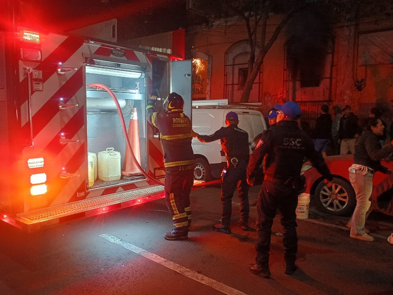Incendio en hotel de la colonia Guerrero