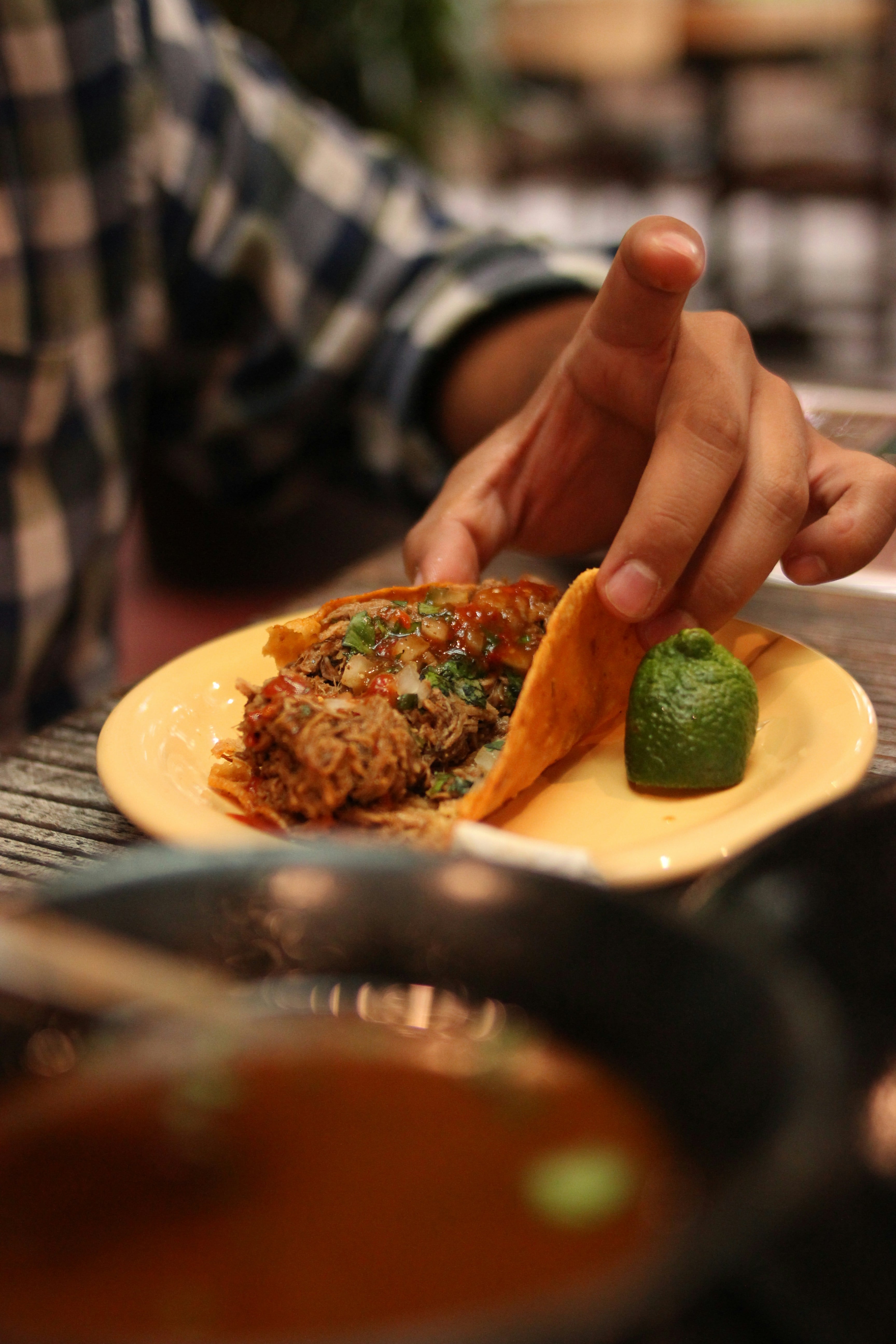 El pozole y la birria están entre los mejores guisados del mundo, según Tastle Atlas