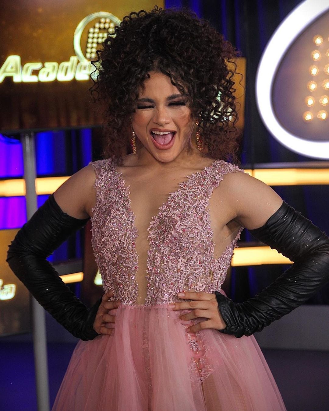 ¿Quién es Cesia, la alumna de La Academia que no logró entender sus canciones pero llegó a la final?