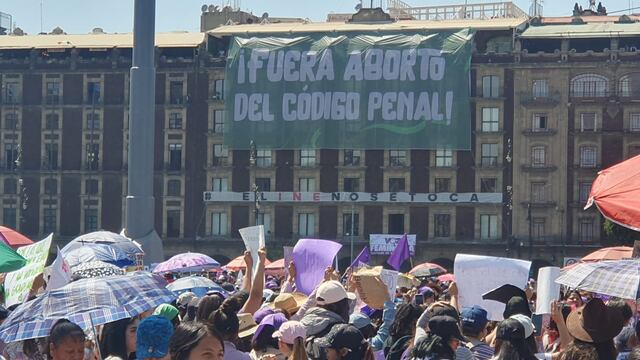 "Fuera aborto del código penal" exigen en la marcha del 8 de marzo con motivo del Día Internacional de la Mujer 2023