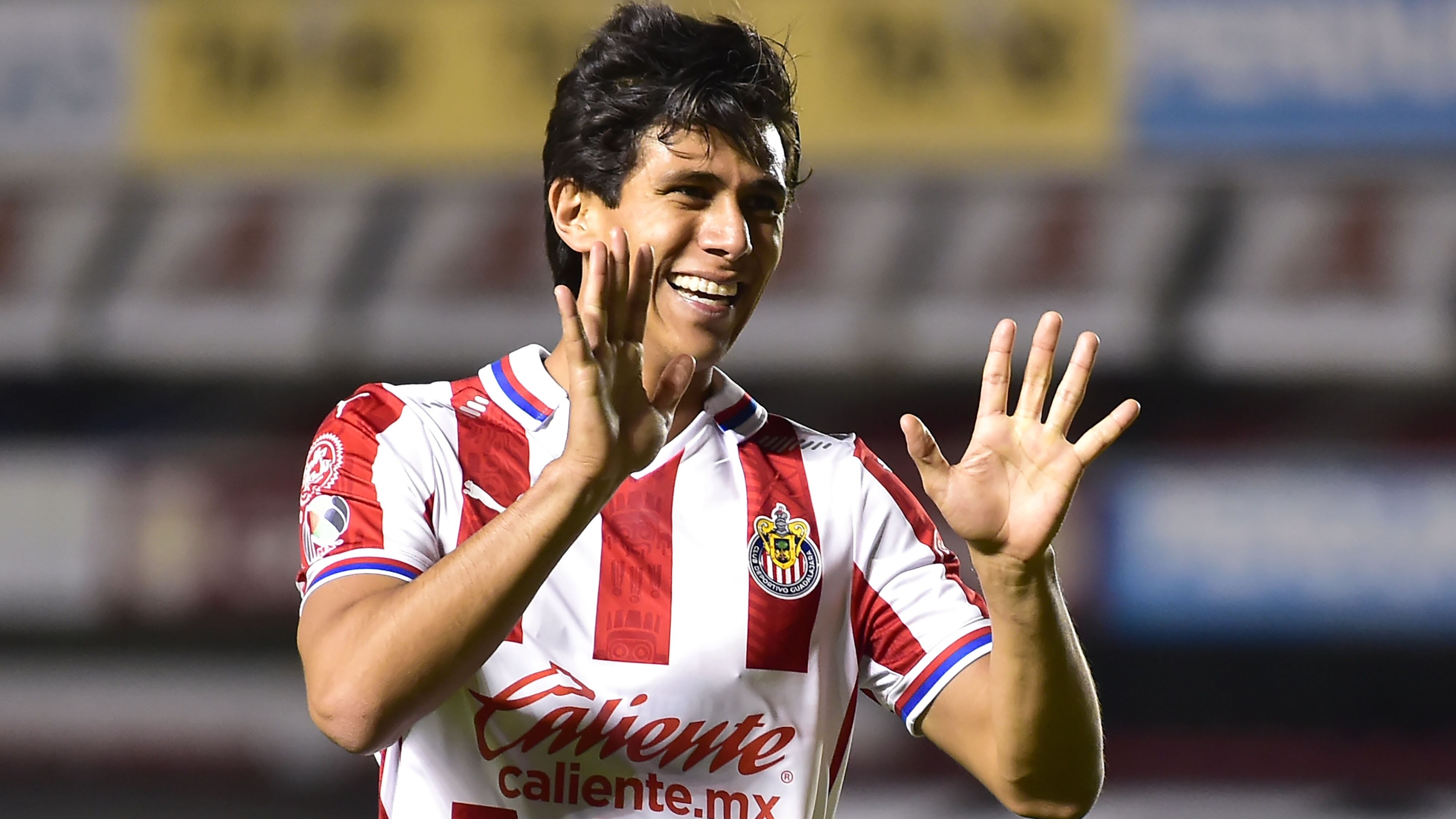 José Juan Macías y Club Chivas ya habrían llegado a un acuerdo con el Getafe CF