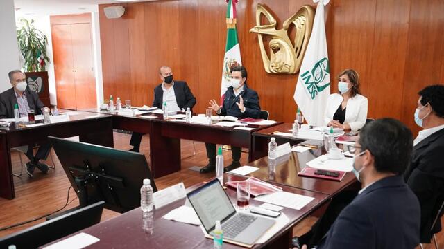 Zoé Robledo Aburto, en reunión del IMSS