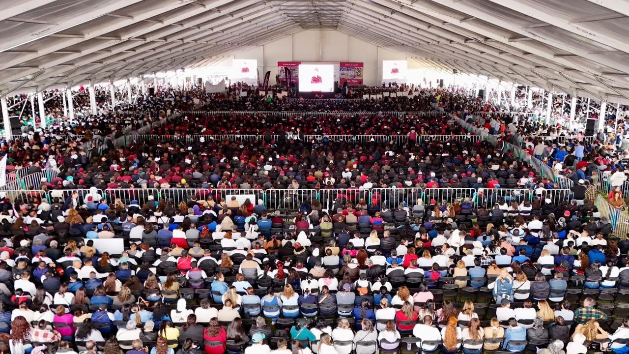 Delfina Gómez presenta informe regional